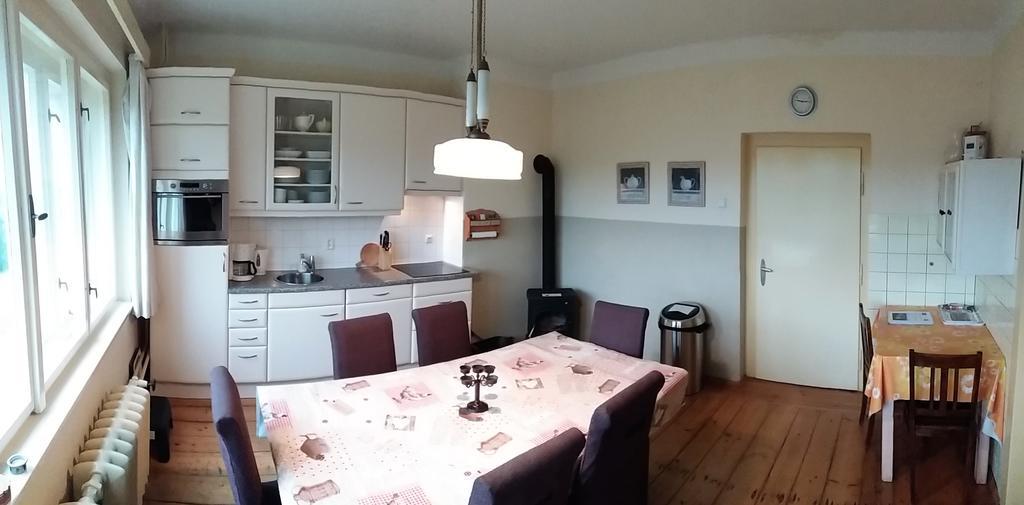 Familiehuis Fuchs Horni Branna Екстериор снимка